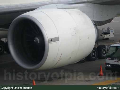 PIA Boeing 777-240ER