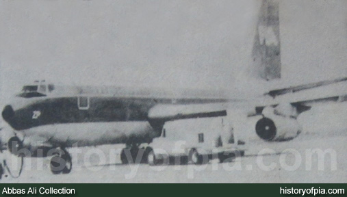 PIA Boeing 720-030B