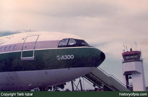PIA Airbus A300B4-203