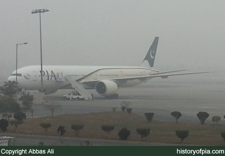 PIA Boeing 777-340ER