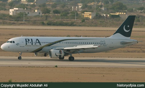 PIA Airbus A320-214