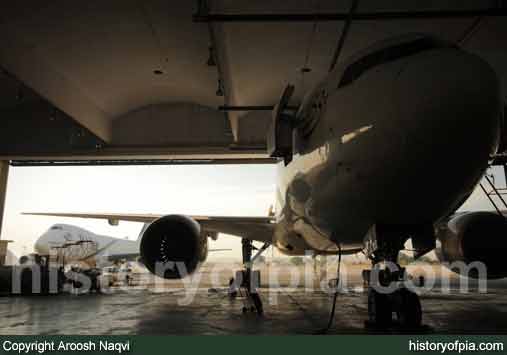 PIA Boeing 747-240B (SCD)