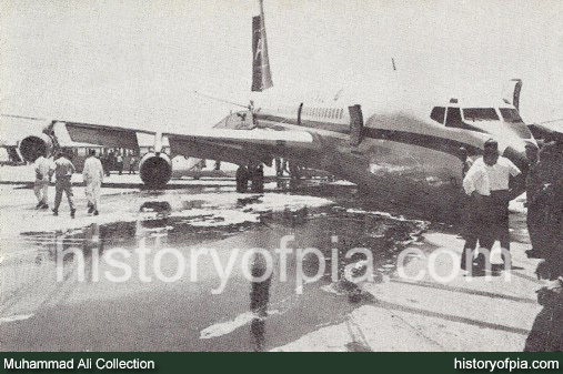 PIA Boeing 720-040B
