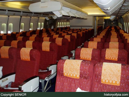 PIA Boeing 747-240B (SCD)