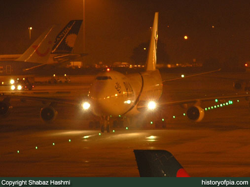 PIA Boeing 747-240B (SCD)
