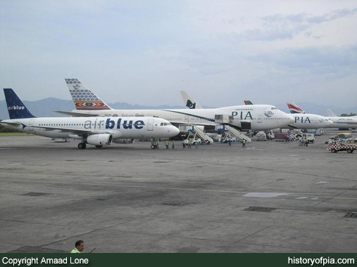 PIA Boeing 747-240B (SCD)