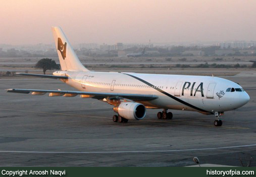 PIA Airbus A300B4-203