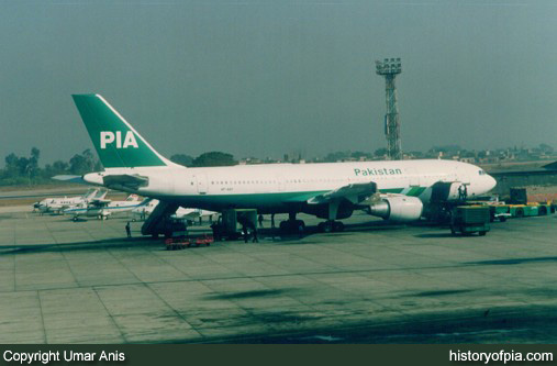 PIA Airbus A300B4-203