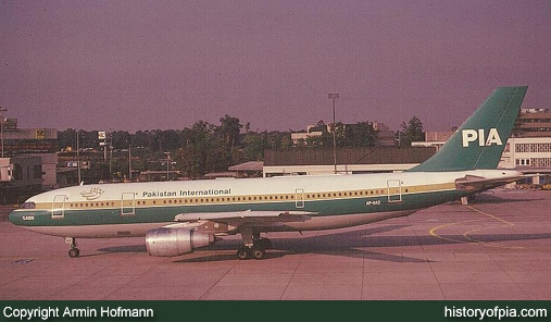 PIA Airbus A300B4-203
