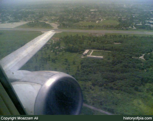 PIA Boeing 737-340