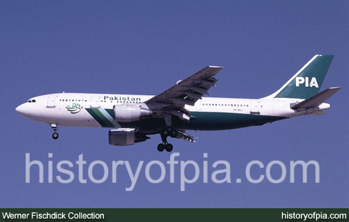 PIA Airbus A300B4-203
