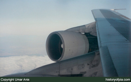 PIA Boeing 747-217B