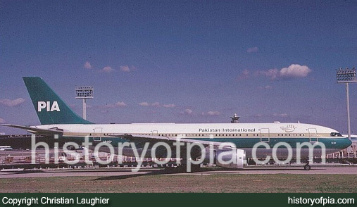 PIA Airbus A300B4-203
