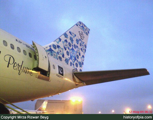 PIA Airbus A310-308