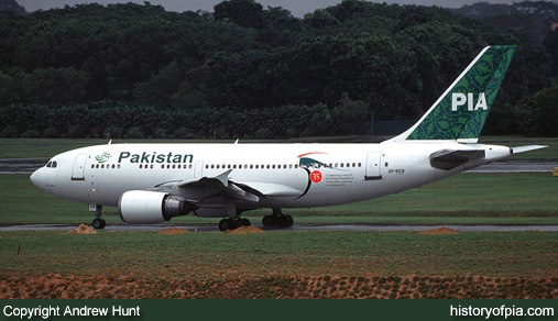 PIA Airbus A310-308