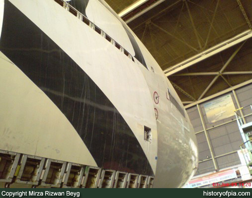 PIA Airbus A310-308