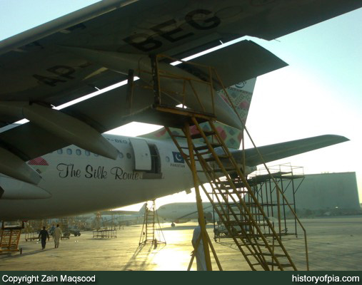 PIA Airbus A310-308
