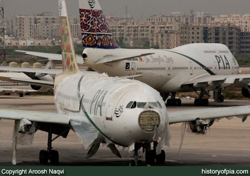 PIA Airbus A310-308