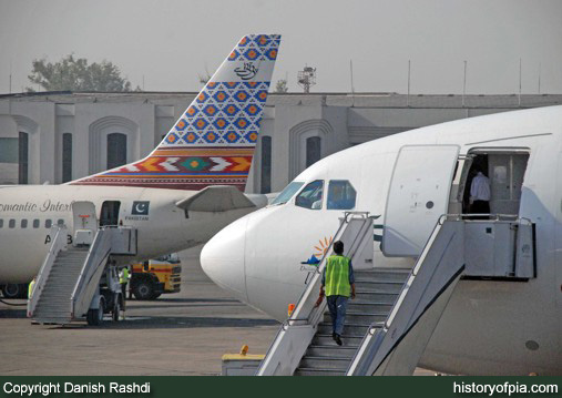 PIA Airbus A310-308