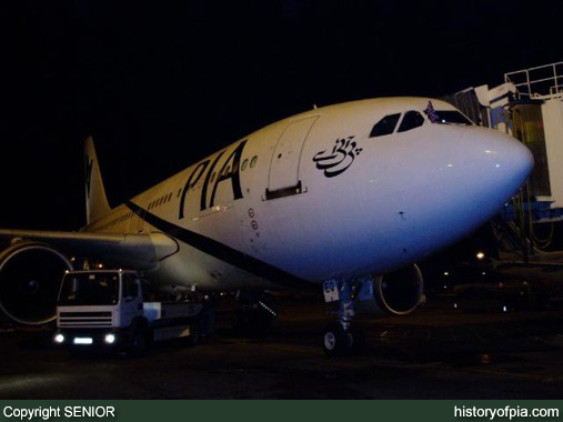 PIA Airbus A310-308