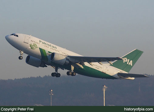 PIA Airbus A310-308