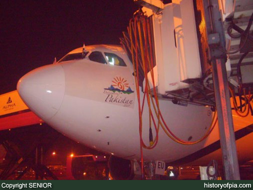 PIA Airbus A310-308