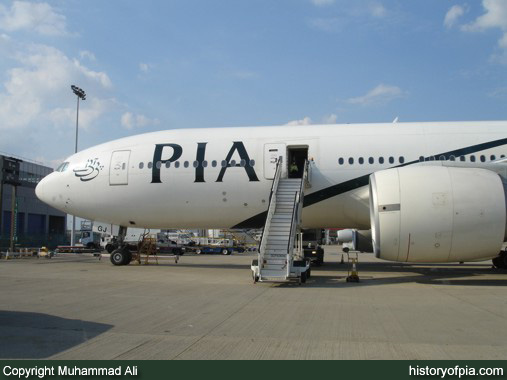 PIA Boeing 777-240ER