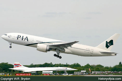 PIA Boeing 777-240ER