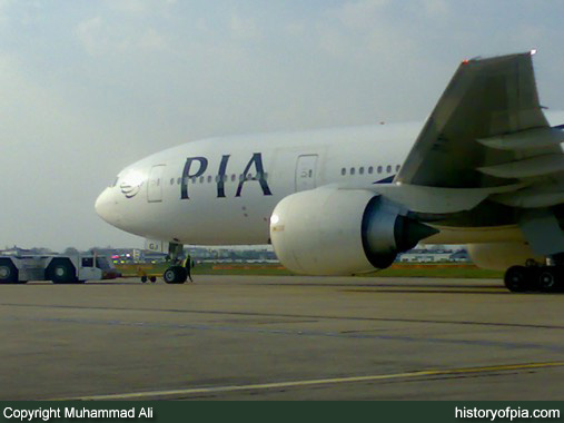 PIA Boeing 777-240ER