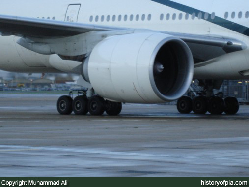 PIA Boeing 777-240ER