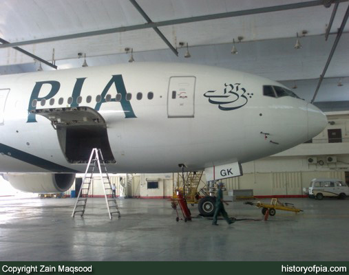 PIA Boeing 777-240ER
