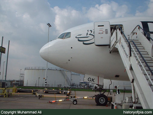 PIA Boeing 777-240ER