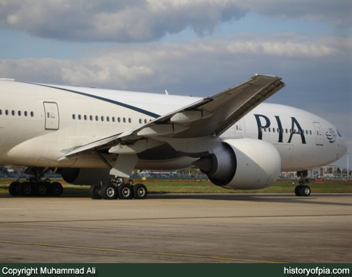 PIA Boeing 777-240ER