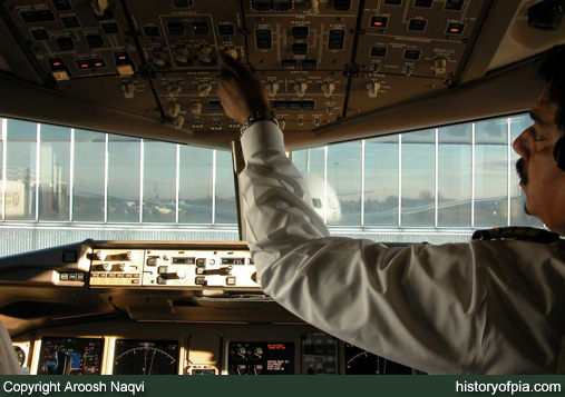 PIA Boeing 777-240ER