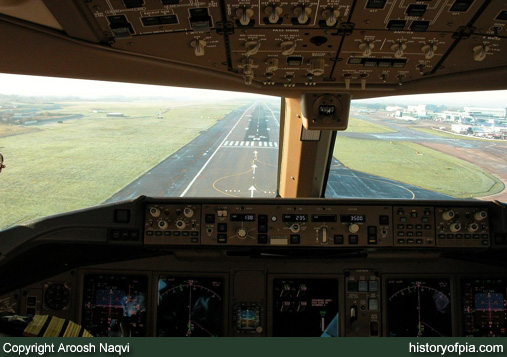PIA Boeing 777-240ER