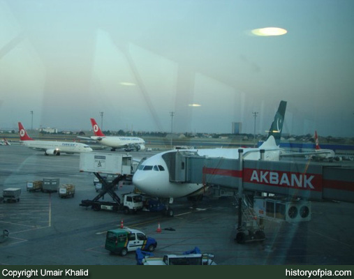 PIA Airbus A310-324ET