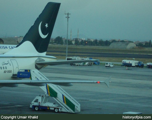 PIA Airbus A310-324ET