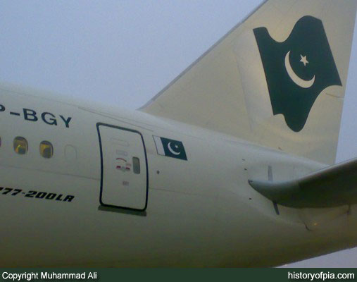 PIA Boeing 777-240LR