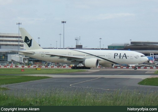 PIA Boeing 777-240LR