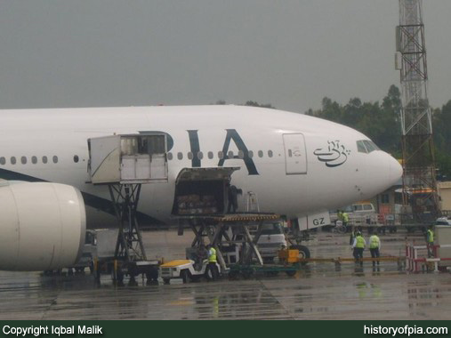 PIA Boeing 777-240LR
