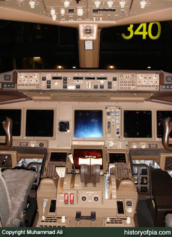 PIA Boeing 777-340ER
