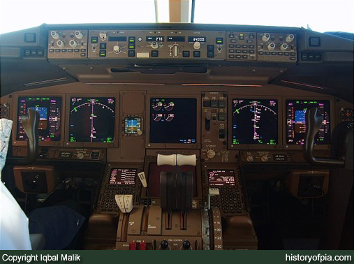 PIA Boeing 777-340ER