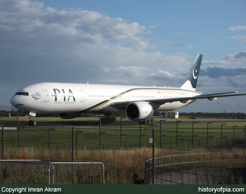 PIA Boeing 777-340ER