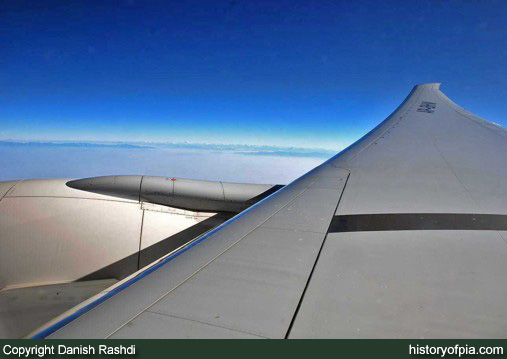 PIA Boeing 777-340ER