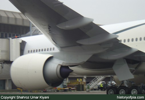 PIA Boeing 777-340ER