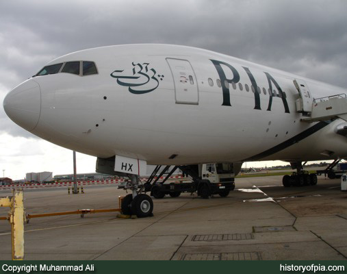 PIA Boeing 777-240ER