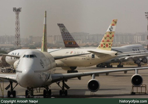 PIA Boeing 777-340ER
