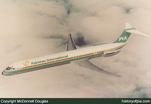 PIA McDonnell Douglas DC-9 Super 80
