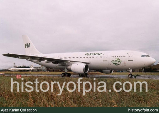 PIA Airbus A300B4-203
