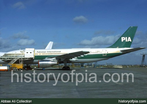 PIA Airbus A300B4-203
